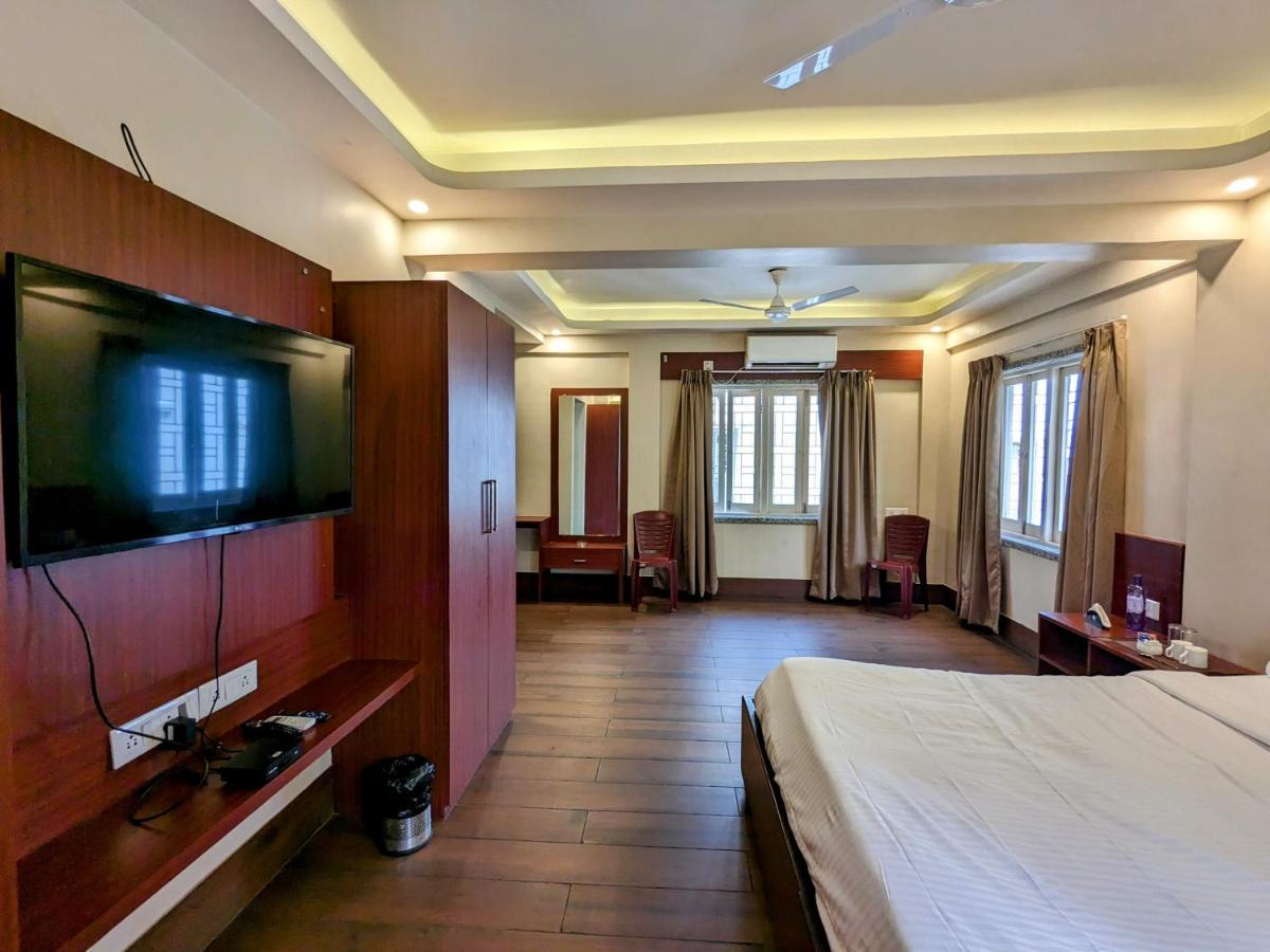 The Aster Enclave Hotel Kolkata Exterior photo